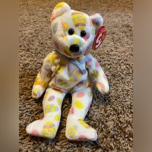 Ty Beanie Babies - Eggs the Bear 2004